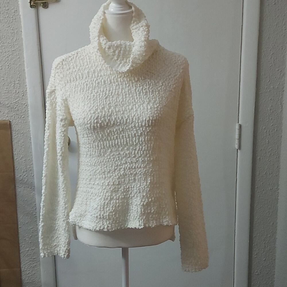Bobeau Teddy Bear High Low Sweater XS Cream White Casual Comfy Literary Chic